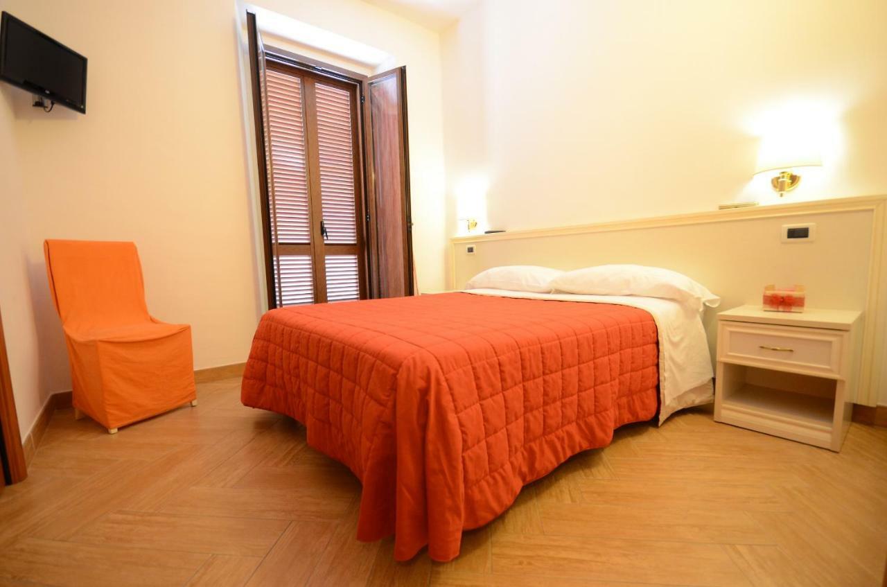Bed and Breakfast Il Piccolo Nido Borgo Montenero Exterior foto