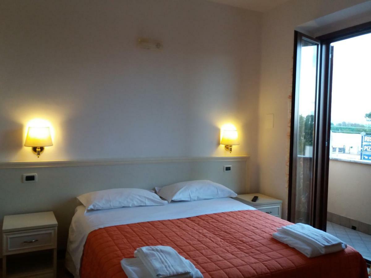 Bed and Breakfast Il Piccolo Nido Borgo Montenero Exterior foto