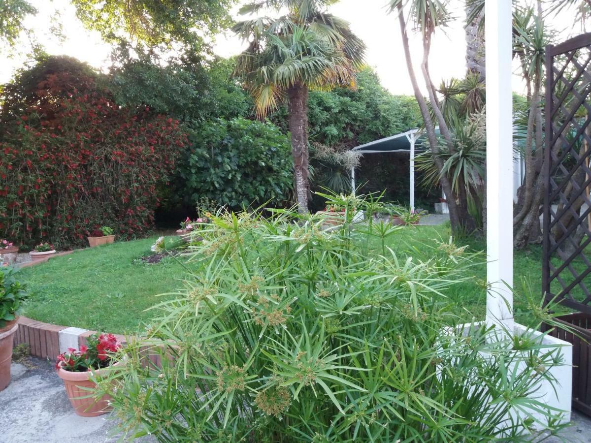 Bed and Breakfast Il Piccolo Nido Borgo Montenero Exterior foto